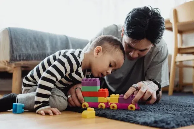 Jak wybrać idealną zabawkę na prezent dla dziecka?